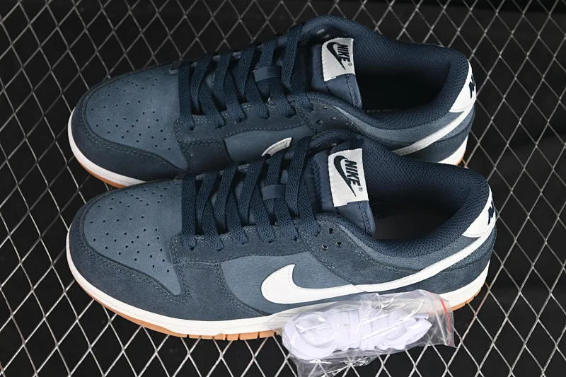 All categories Nk SB Dunk series Nk SB Dunk Low low-top sneakers Nike Dunk Low black and blue color low-top casual sneakers HQ1931-400